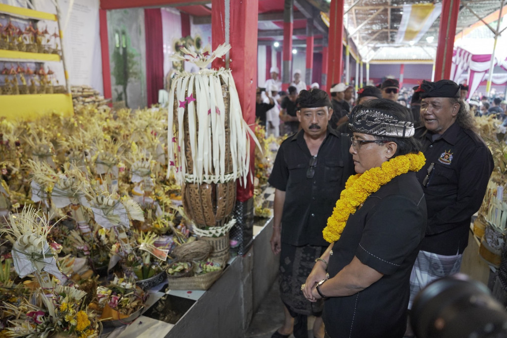 Bupati Giri Prasta Hadiri Karya Atma Wedana Tiga Lokasi di Kecamatan Manggis Karangasem
